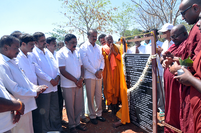 ಹನೂರು : ಯಾತ್ರಿ ನಿವಾಸದ ಕಟ್ಟಡ ಕಾಮಗಾರಿಗೆ ಶಿಲಾನ್ಯಾಸ